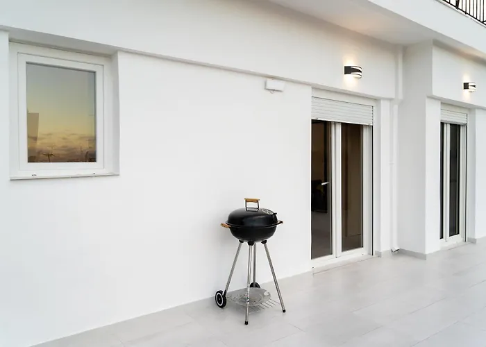 Hydra Apartment